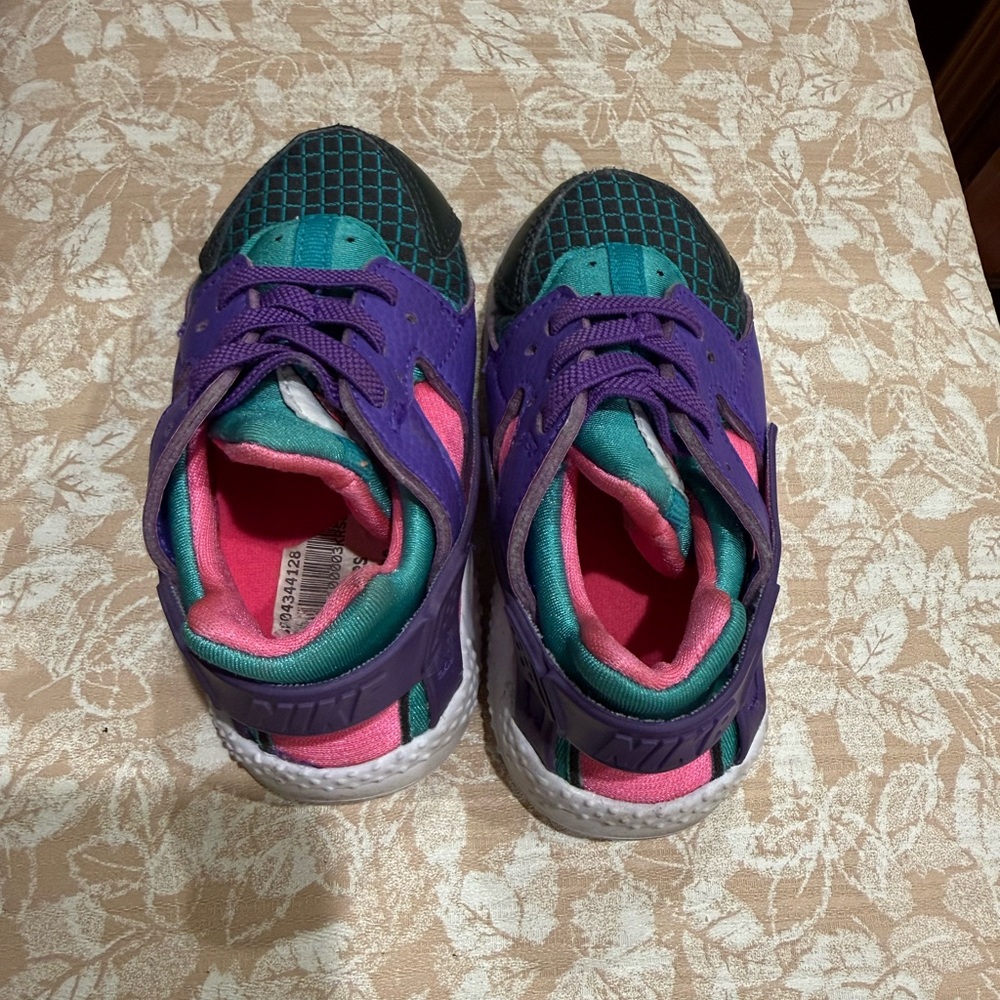 Nike Air Huarache Toddler Shoes - Picture 6 of 7